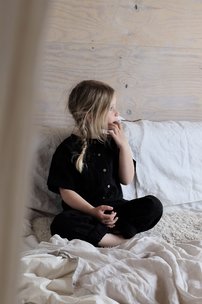 JOHANKA overal